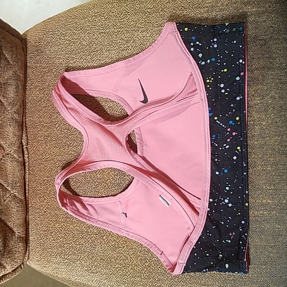 Nike Multicolor Print Reversible Active Sports Bra - Picture 3 of 3